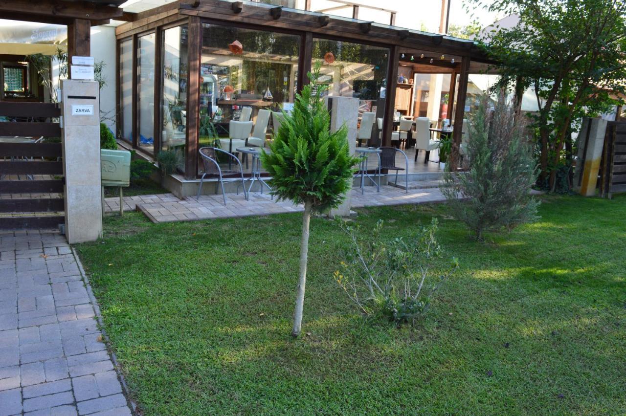 Silver Garden Сиофок Екстериор снимка