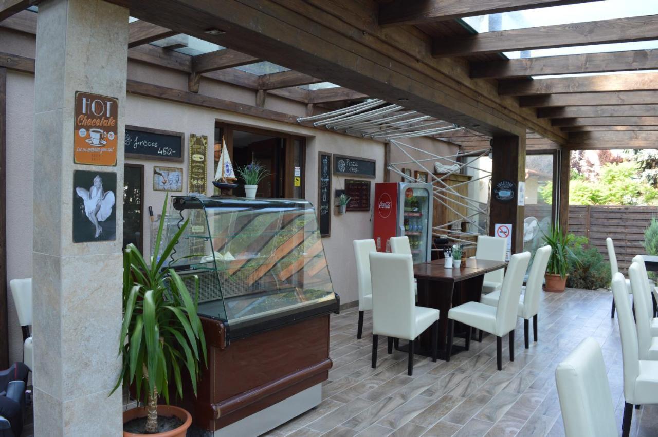 Silver Garden Сиофок Екстериор снимка